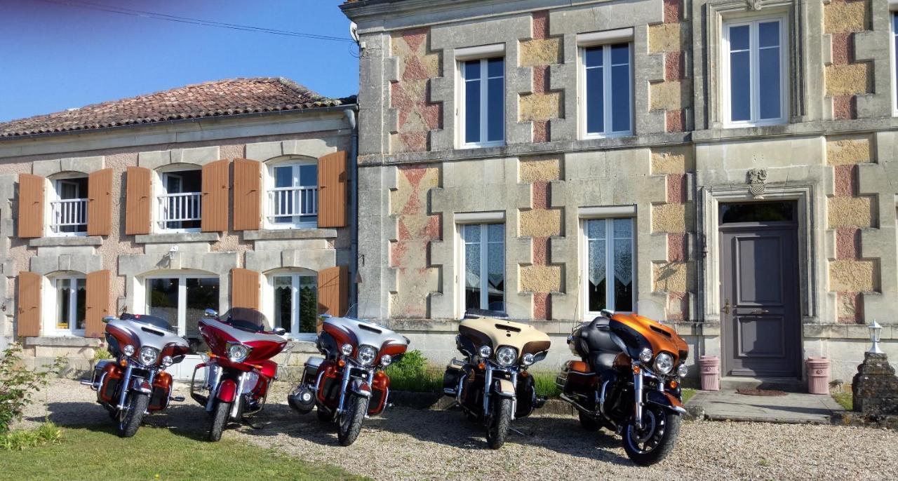 Demeure Du Chapitre Chambres D'Hotes De Charme Chadenac Buitenkant foto