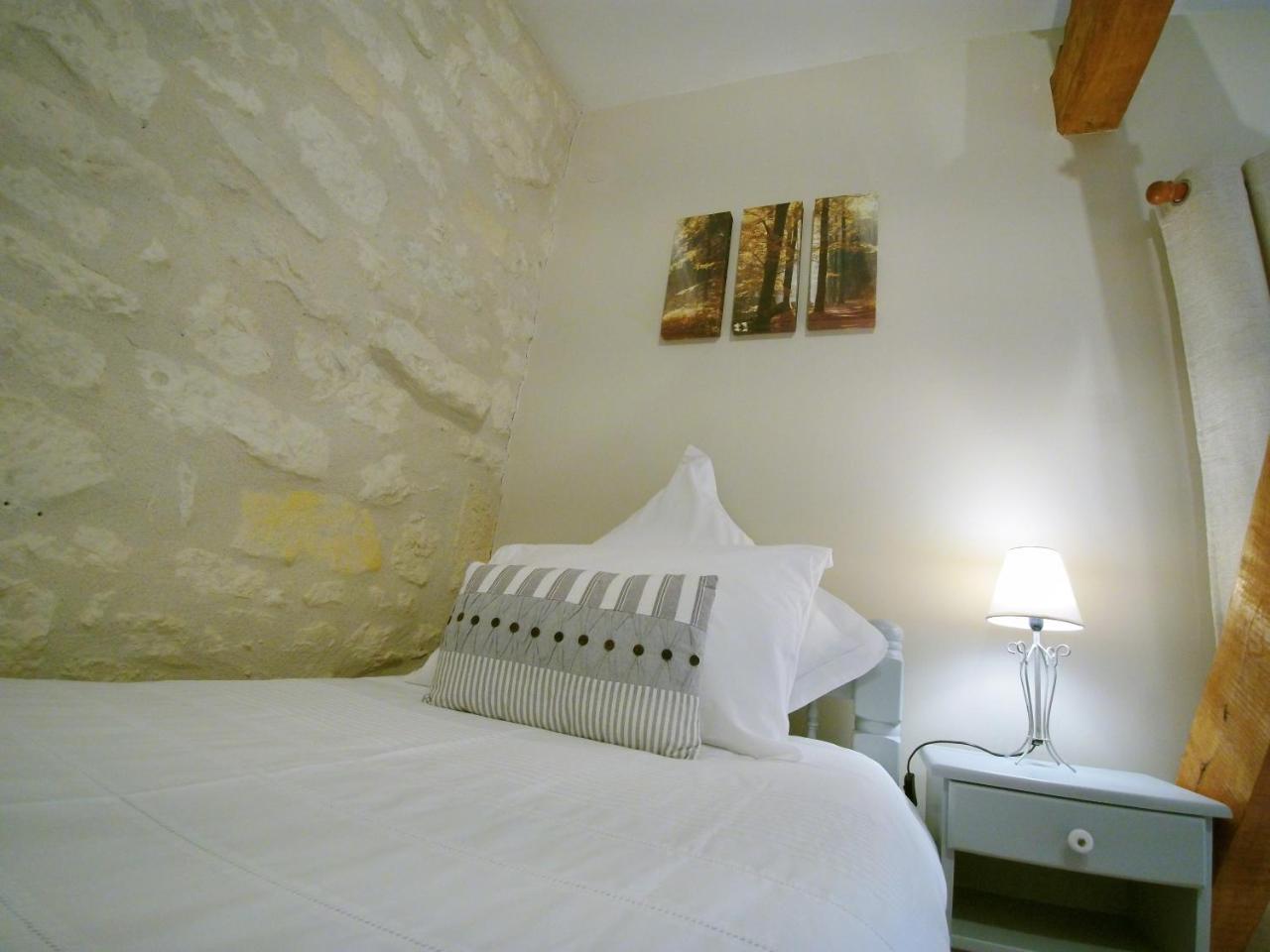 Demeure Du Chapitre Chambres D'Hotes De Charme Chadenac Buitenkant foto